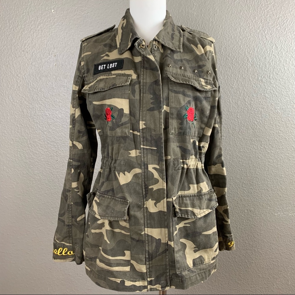 Forever 21 embroidered camouflage military jacket